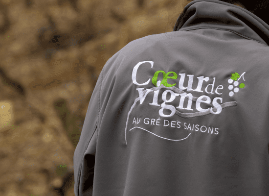 Dos de veste du prestataire viticole Bourgogne Coeur de Vignes